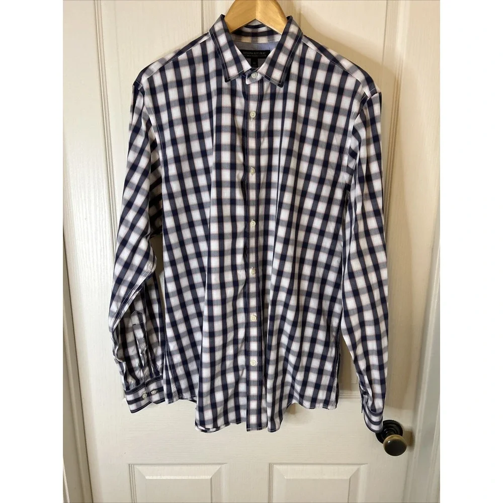 Banana republic soft wash tailor slim fit XL men's LS blue and white plaid shirt